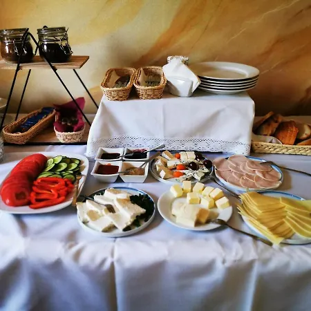 Restauracja Kaprys Bed and Breakfast Ζγκοζέλετς